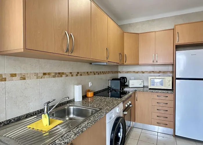 Areia - Shared Pool - 8 Guests -